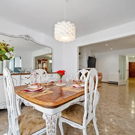 Casa Forn Magi Mora la Nueva