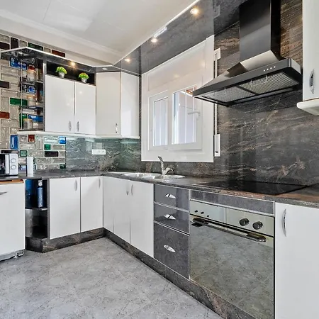 Casa Forn Magi Holiday home *